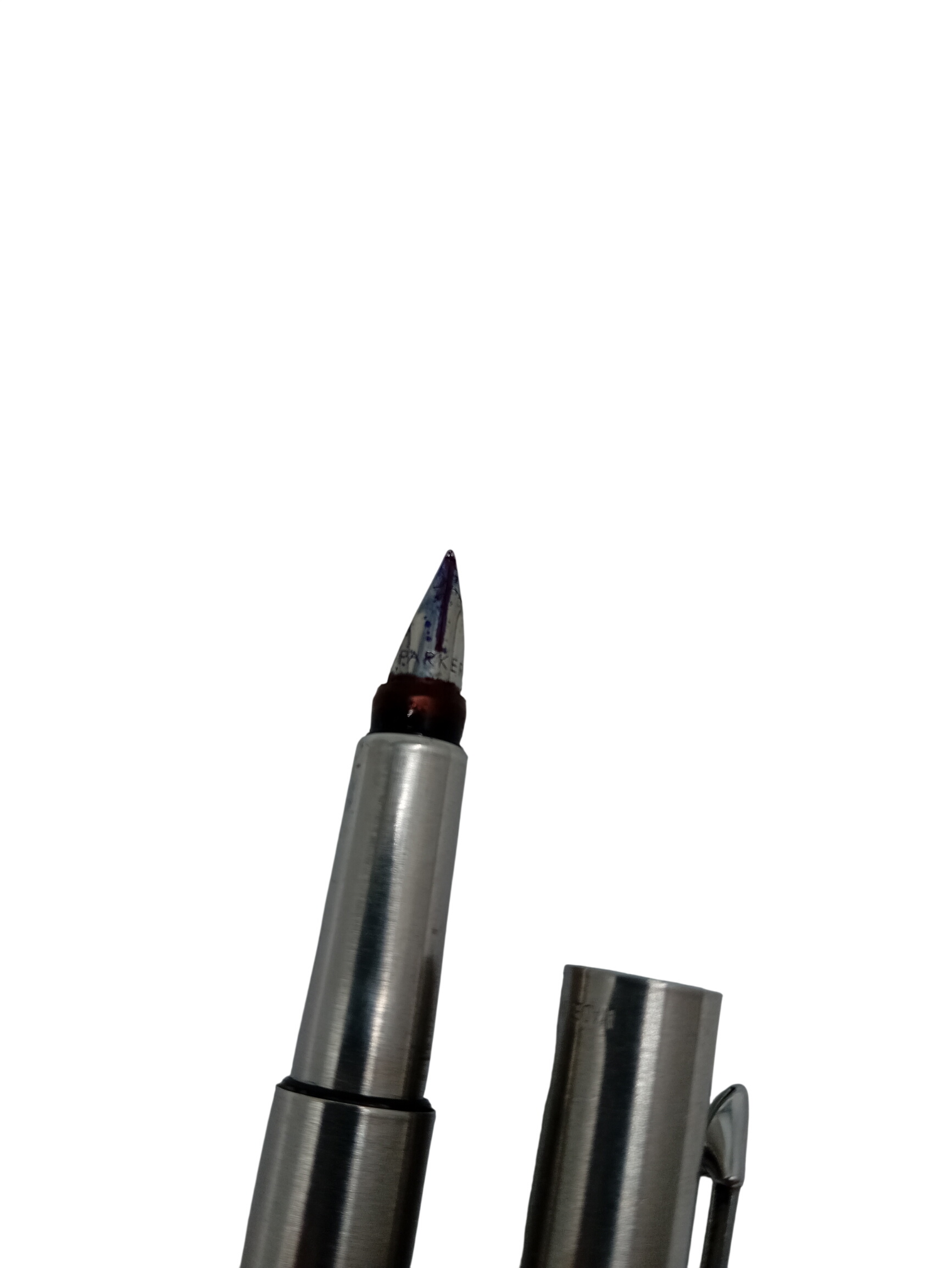 Acheter Stylo Plume Parker Acier Brossé & Encre Violette O273 (O273) Bon état - 13,00 € Stylo Plume Parker Acier Brossé & Encre Violette O273 (O273) Bon état - reconditionné disponible sur Label Emmaüs